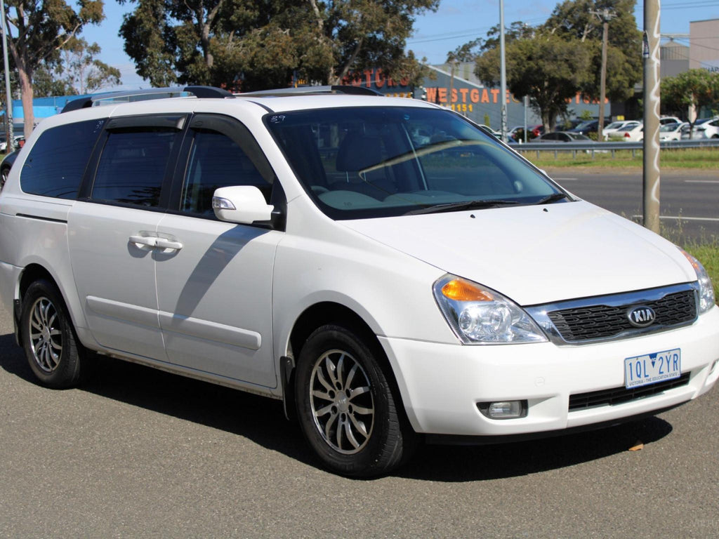KIA GRAND CARNIVAL PLATINUM VQ MY13