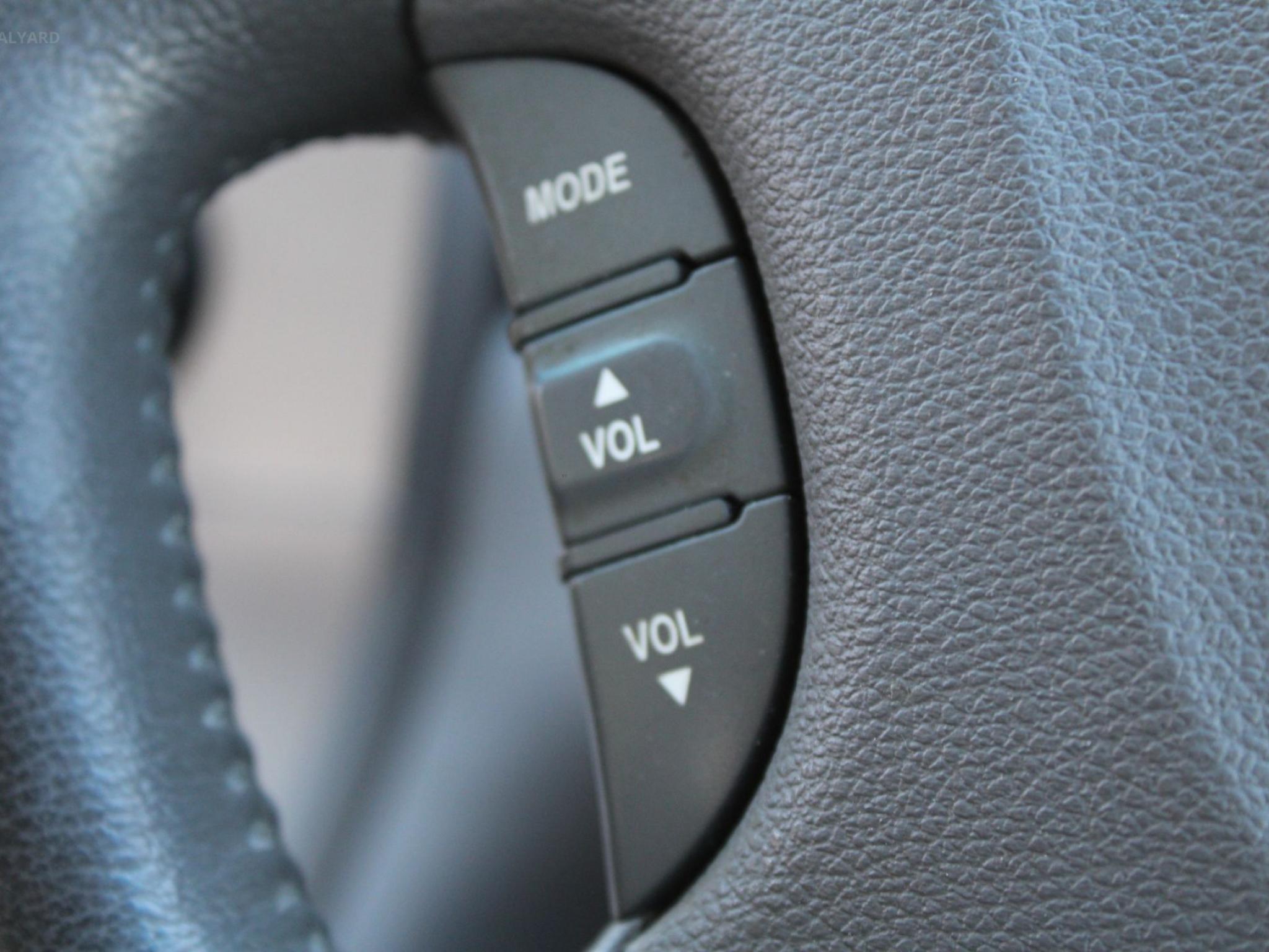 KIA GRAND CARNIVAL PLATINUM VQ MY13