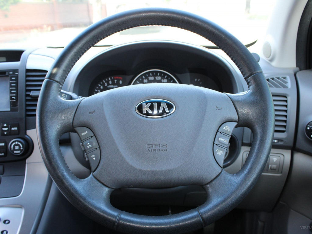 KIA GRAND CARNIVAL PLATINUM VQ MY13