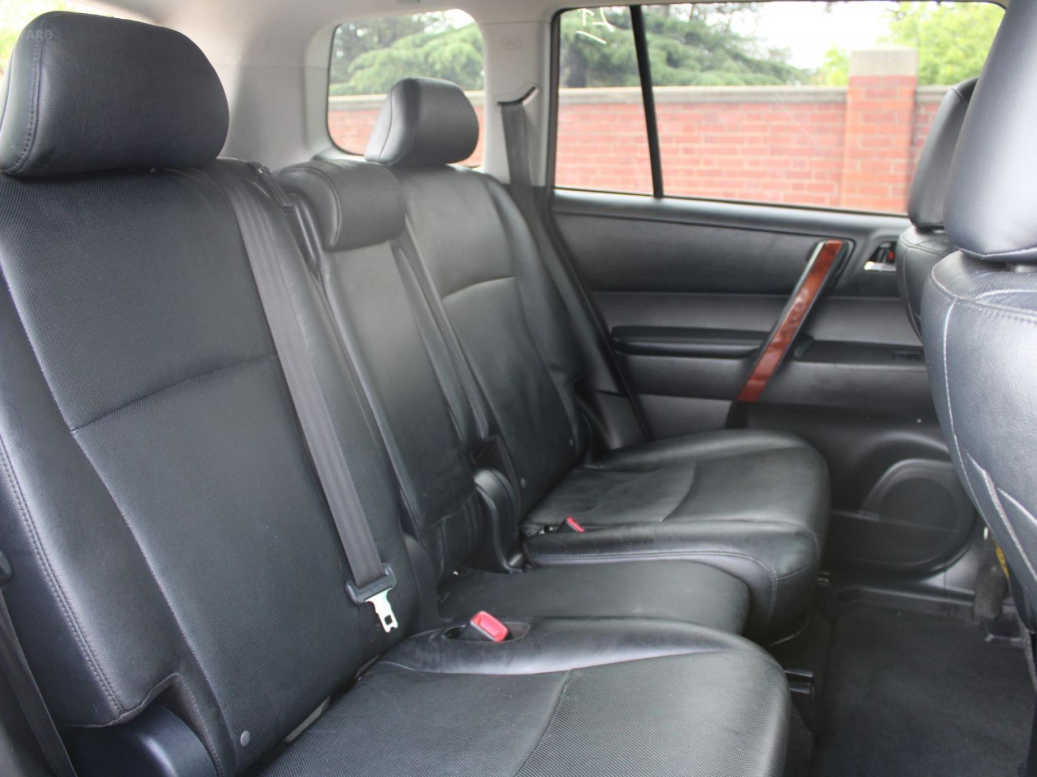 TOYOTA KLUGER GRANDE (4X4) GSU45R MY11 UPGRADE
