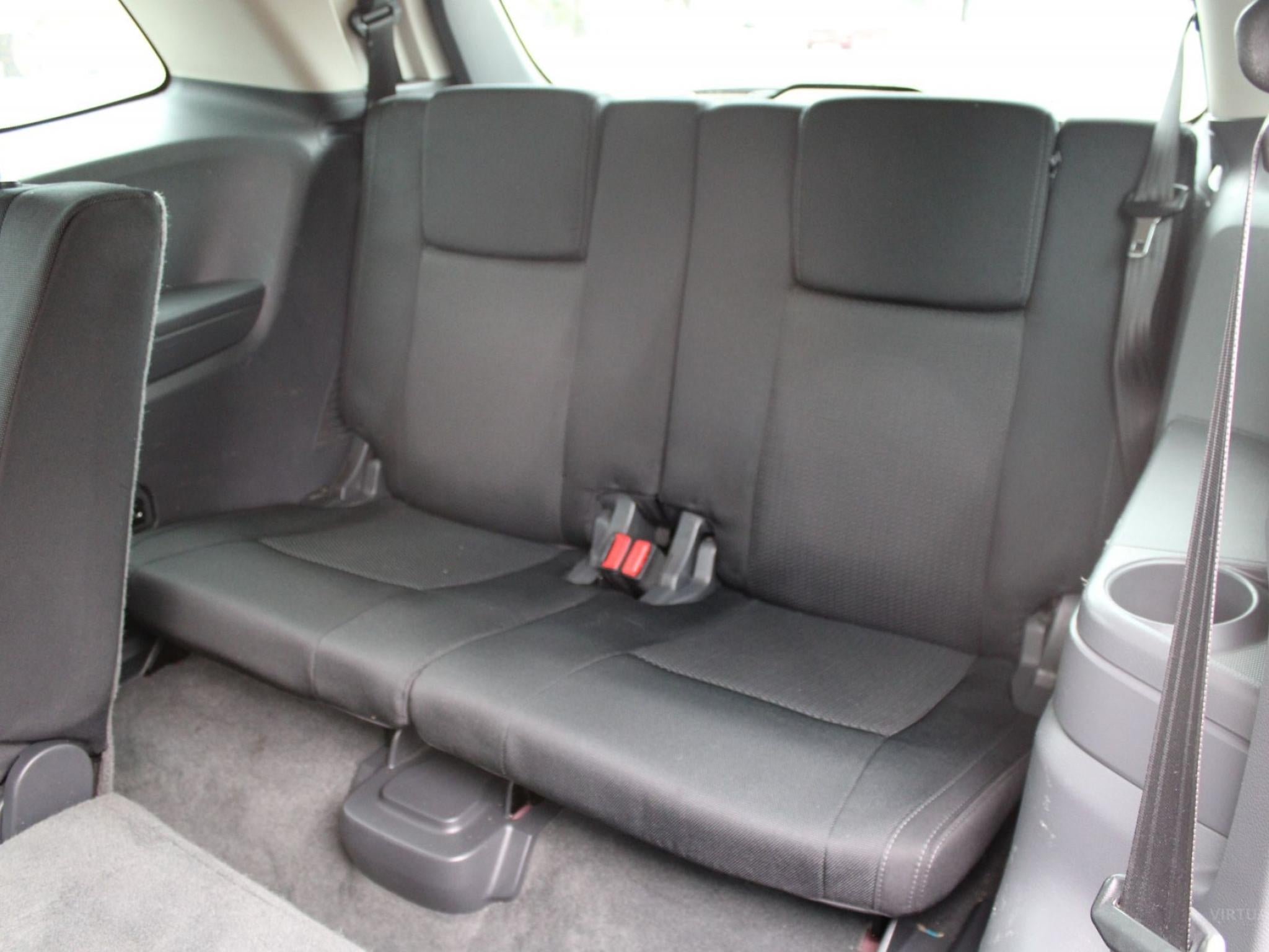FORD EVEREST TREND UA
