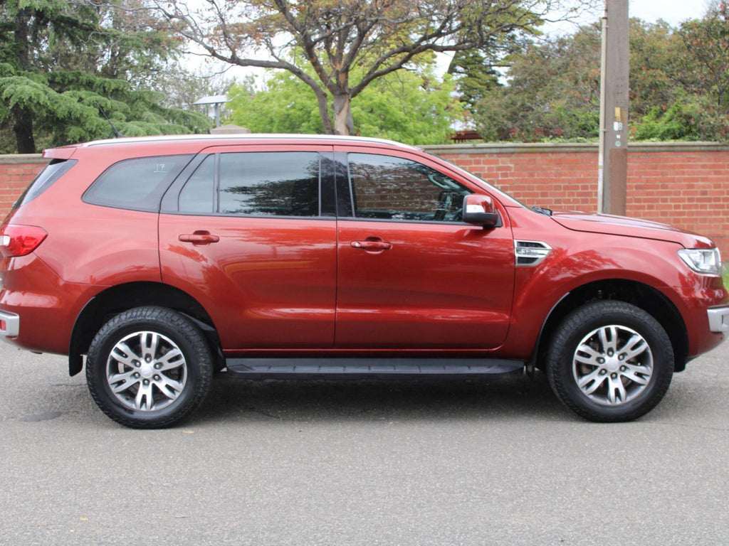 FORD EVEREST TREND UA