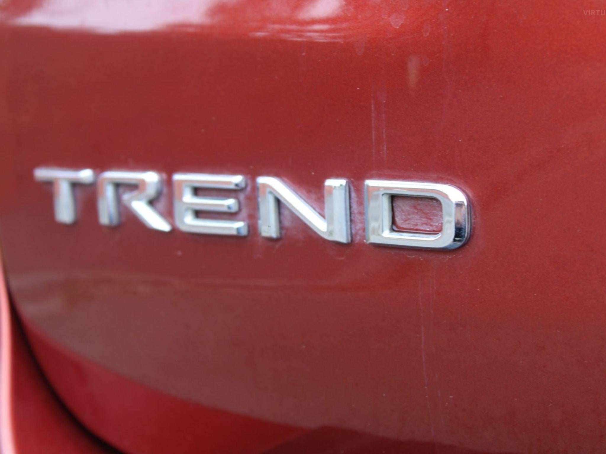 FORD EVEREST TREND UA