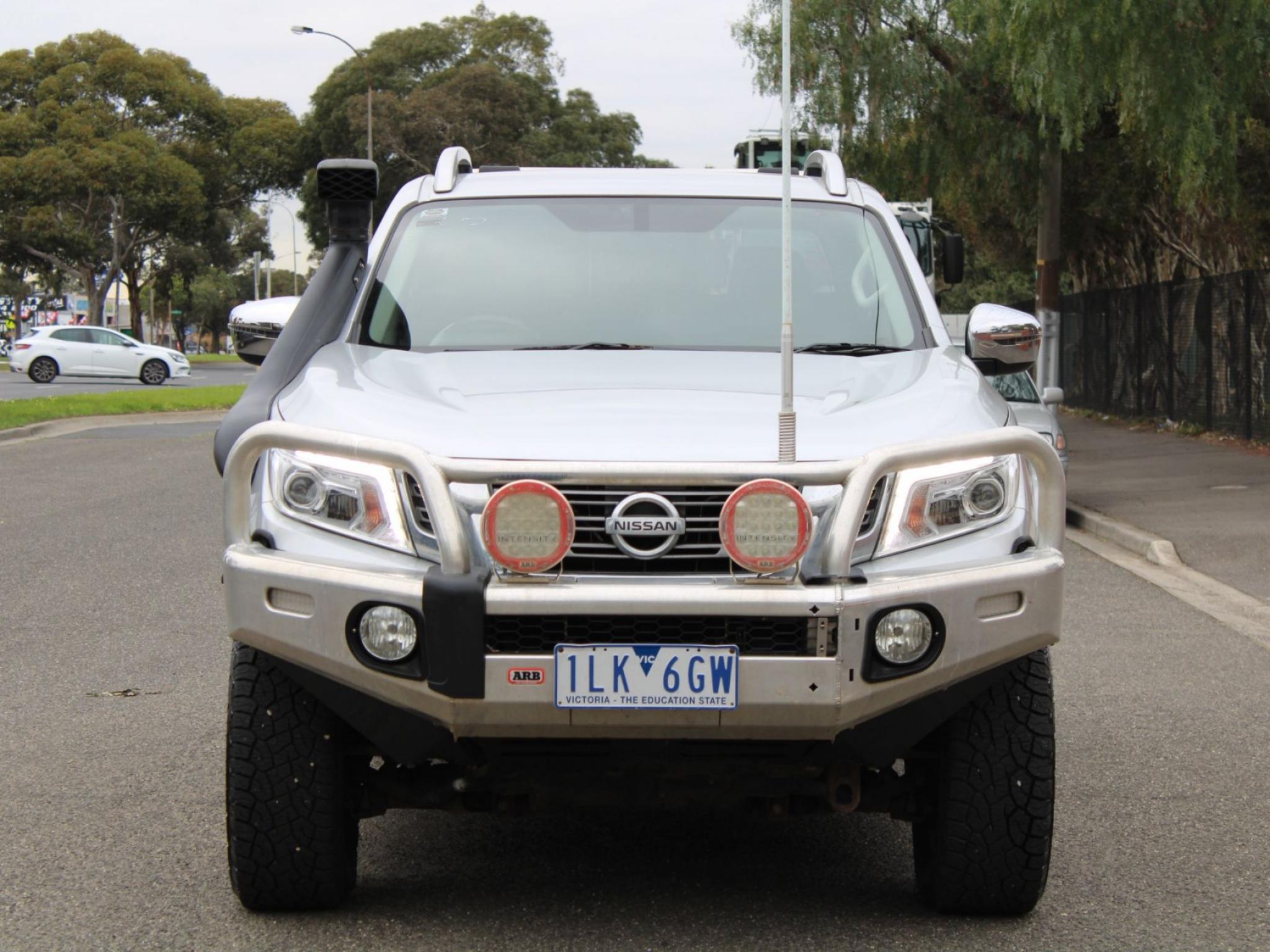 NISSAN NAVARA ST-X (4X4) D23 SERIES II