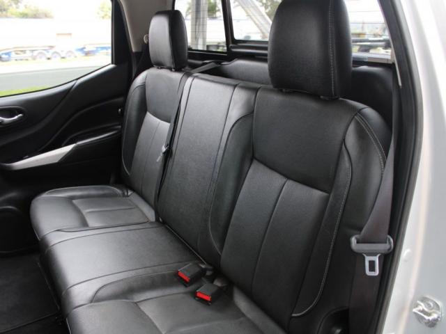 NISSAN NAVARA ST-X (4X4) D23 SERIES II