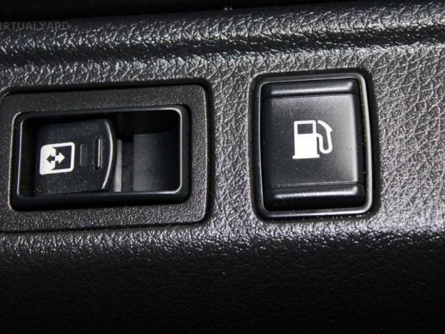 NISSAN NAVARA ST-X (4X4) D23 SERIES II