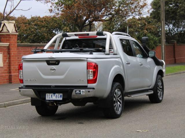 NISSAN NAVARA ST-X (4X4) D23 SERIES II