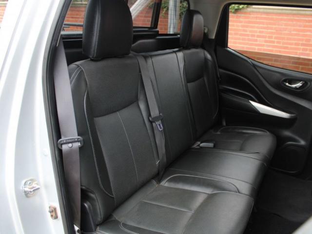 NISSAN NAVARA ST-X (4X4) D23 SERIES II