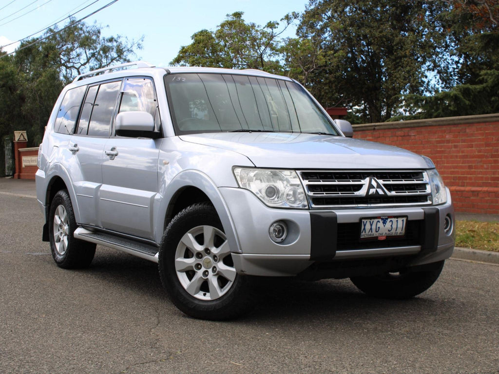 MITSUBISHI PAJERO GLS LWB (4X4) NT