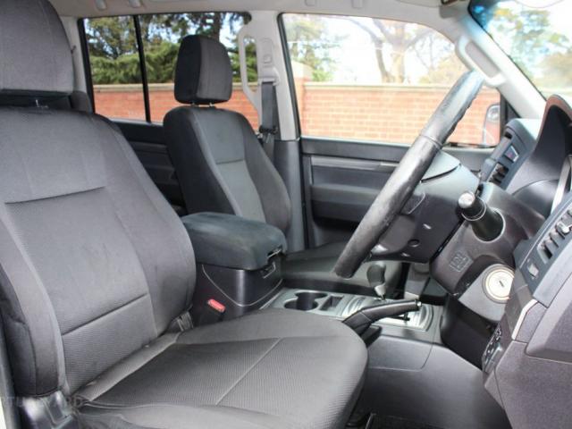 MITSUBISHI PAJERO GLS LWB (4X4) NT