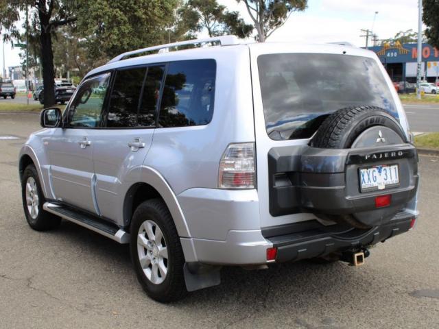 MITSUBISHI PAJERO GLS LWB (4X4) NT