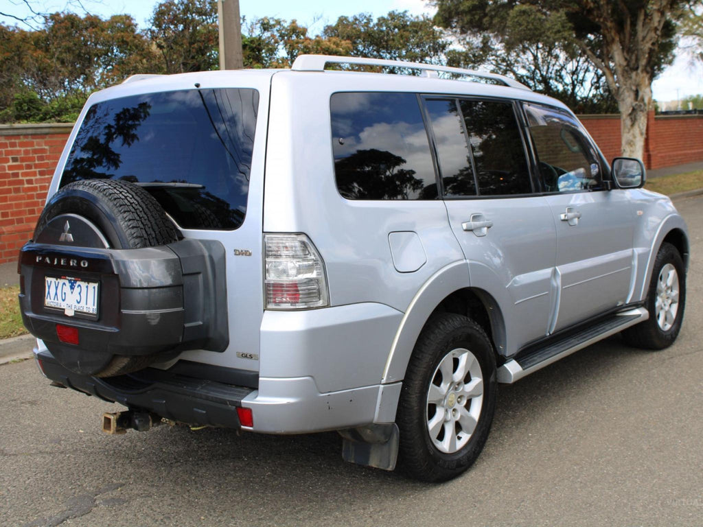 MITSUBISHI PAJERO GLS LWB (4X4) NT