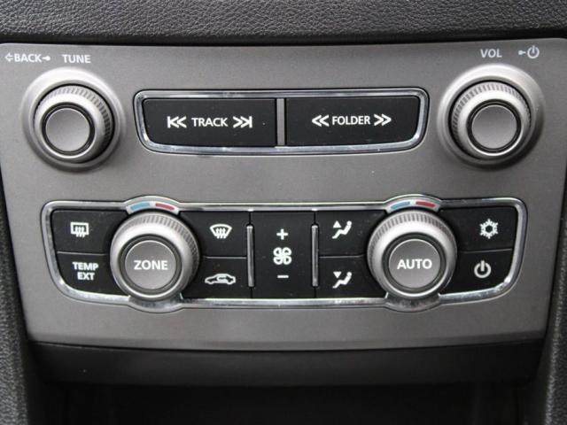 HOLDEN COMMODORE OMEGA VE II MY12.5