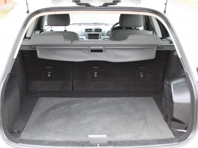 HOLDEN COMMODORE OMEGA VE II MY12.5
