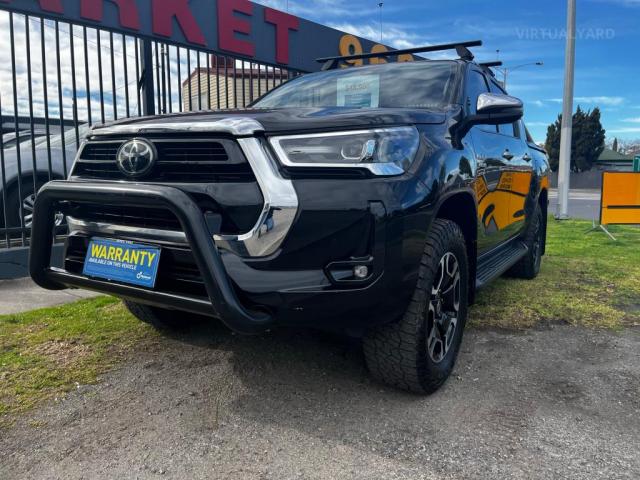 TOYOTA HILUX SR5 (4X4) GUN126R