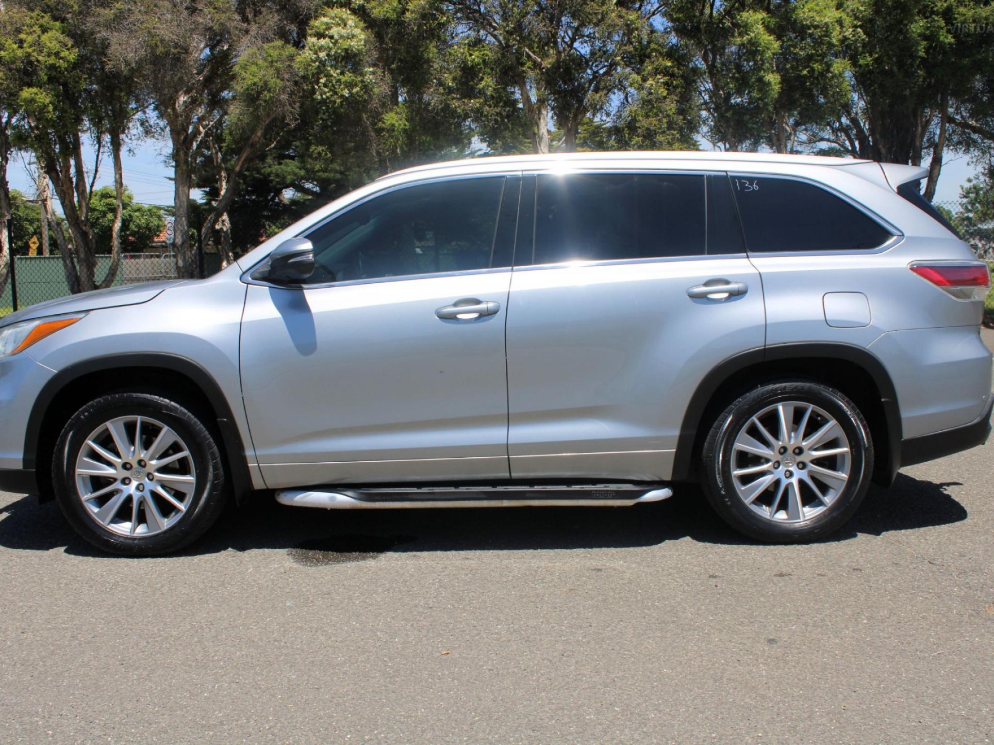 TOYOTA KLUGER GRANDE (4X4) GSU55R