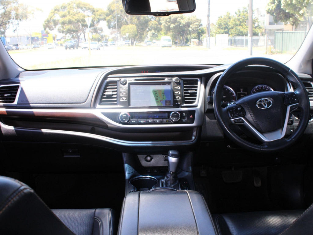 TOYOTA KLUGER GRANDE (4X4) GSU55R