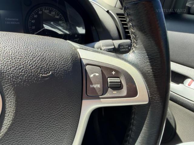 HOLDEN COMMODORE OMEGA VE INTERNATIONAL