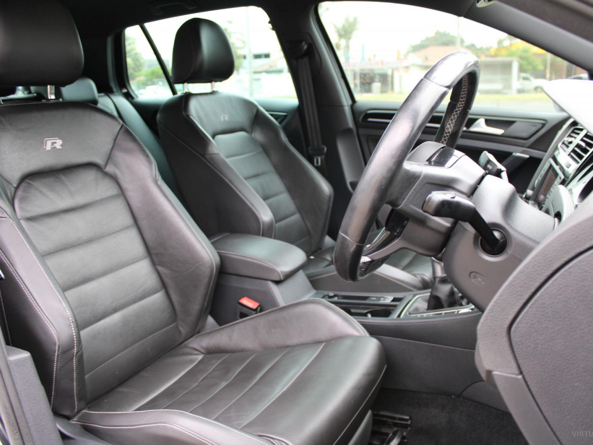 VOLKSWAGEN GOLF R AU MY16