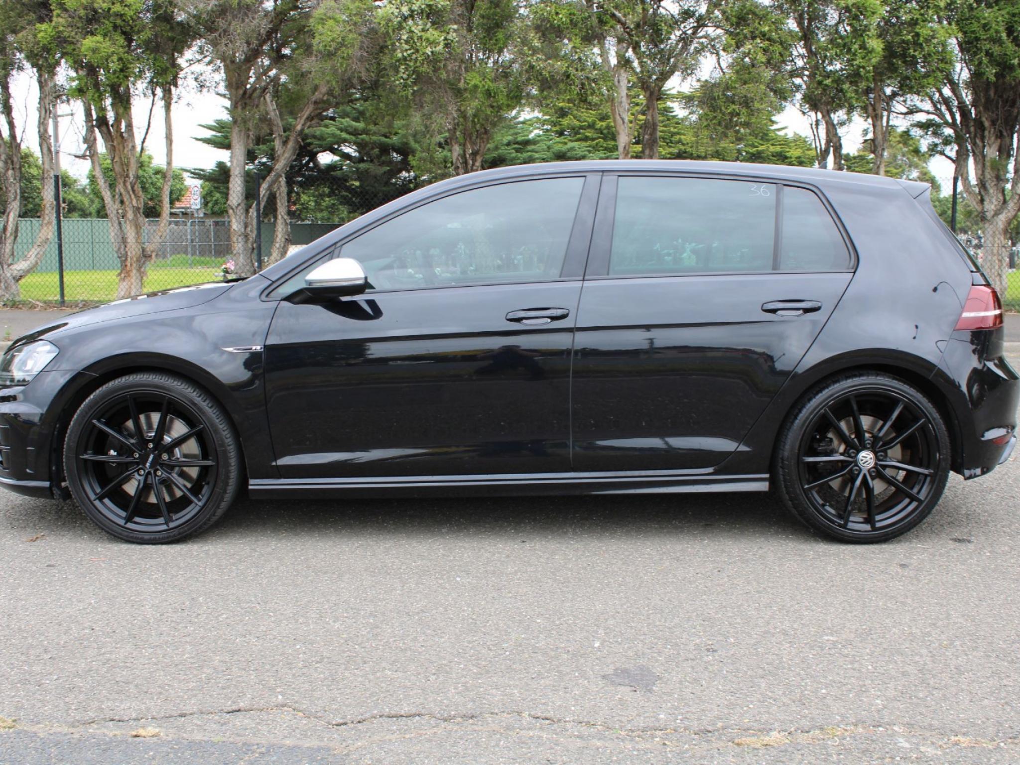 VOLKSWAGEN GOLF R AU MY16