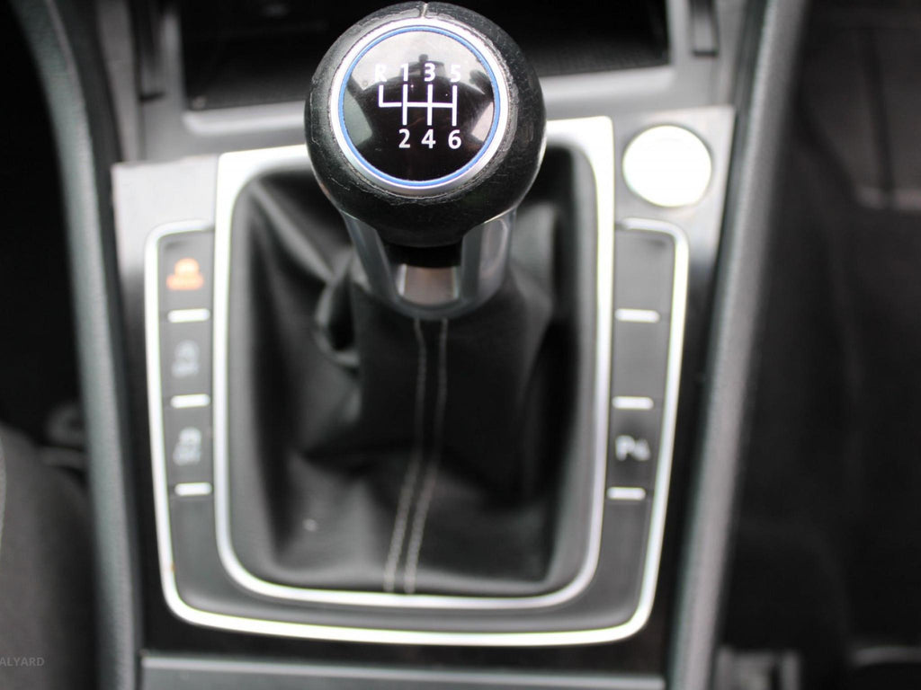 VOLKSWAGEN GOLF R AU MY16