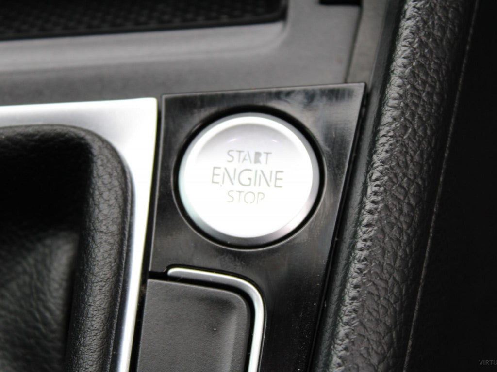 VOLKSWAGEN GOLF R AU MY16