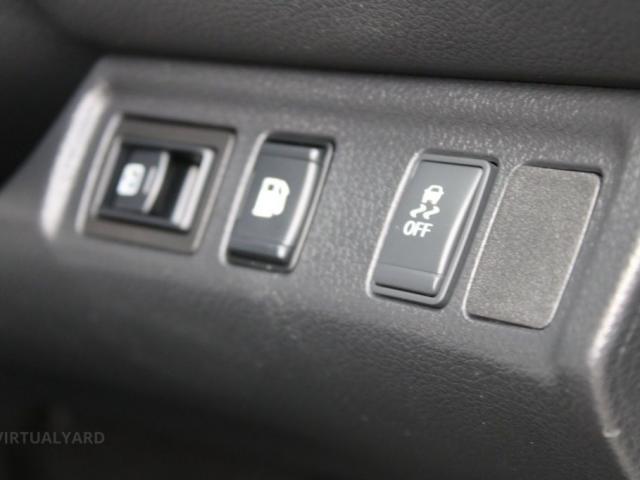 NISSAN NAVARA ST-X (4X4) D23 SERIES II