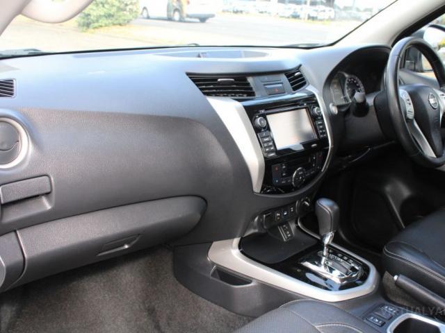 NISSAN NAVARA ST-X (4X4) D23 SERIES II