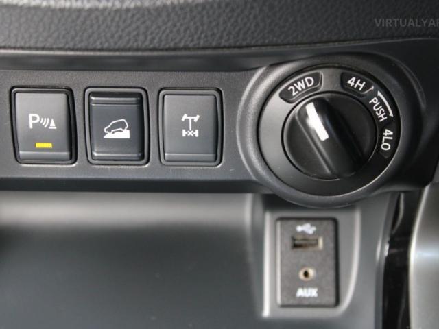 NISSAN NAVARA ST-X (4X4) D23 SERIES II