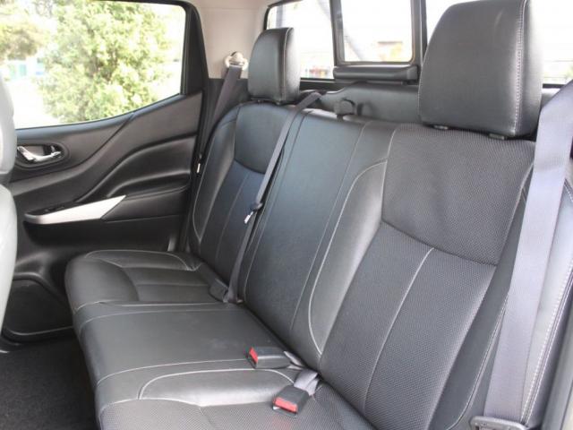 NISSAN NAVARA ST-X (4X4) D23 SERIES II