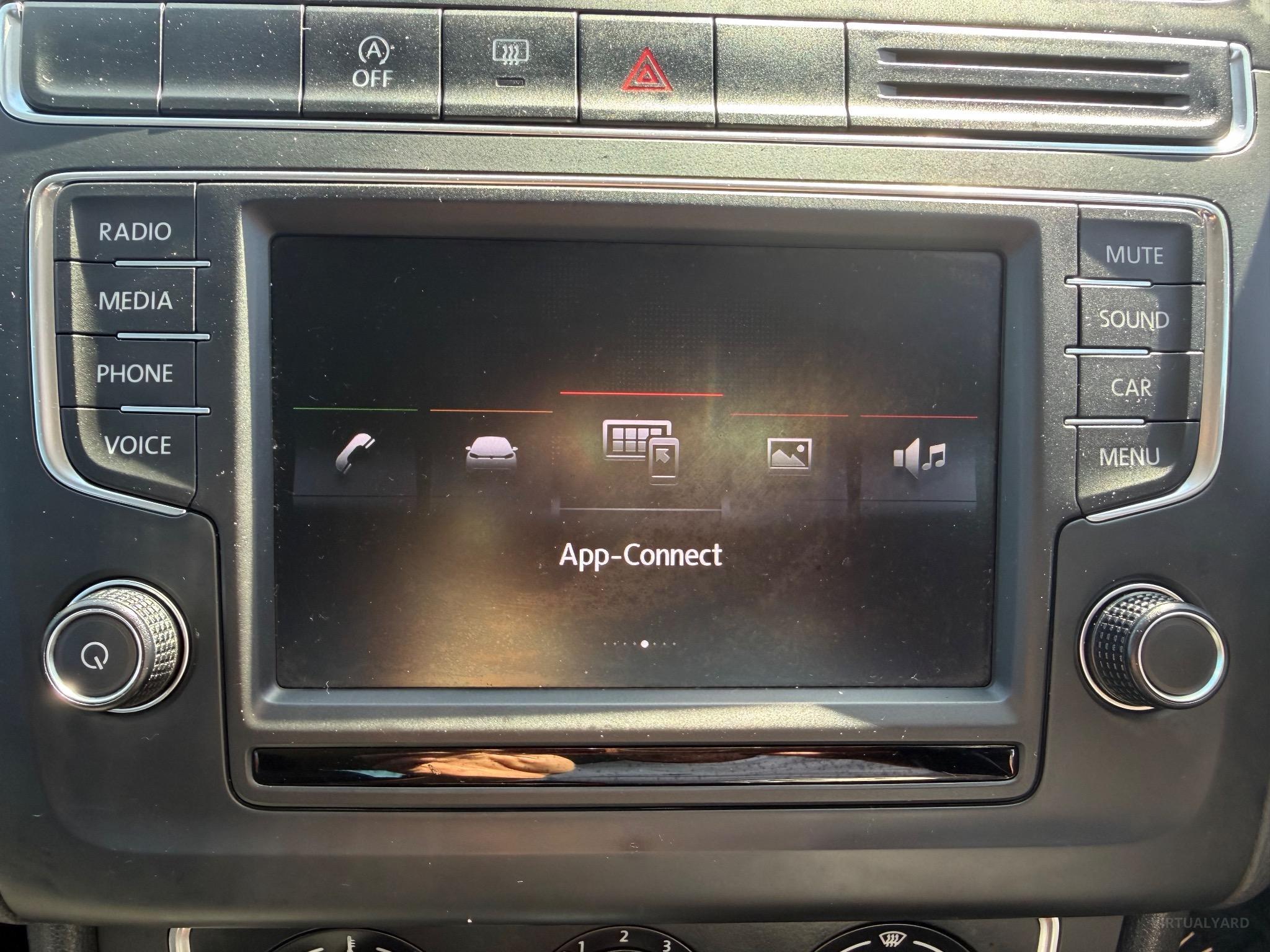 VOLKSWAGEN POLO 81 TSI COMFORTLINE 6R MY16