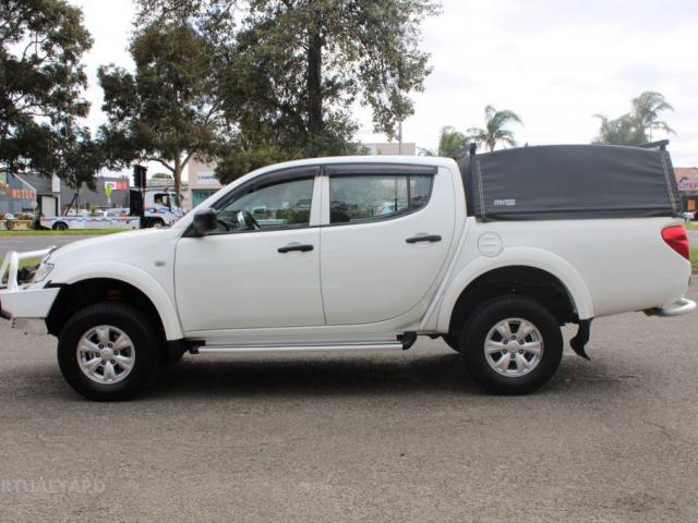 MITSUBISHI TRITON GLX (4X4) MN MY14 UPDATE