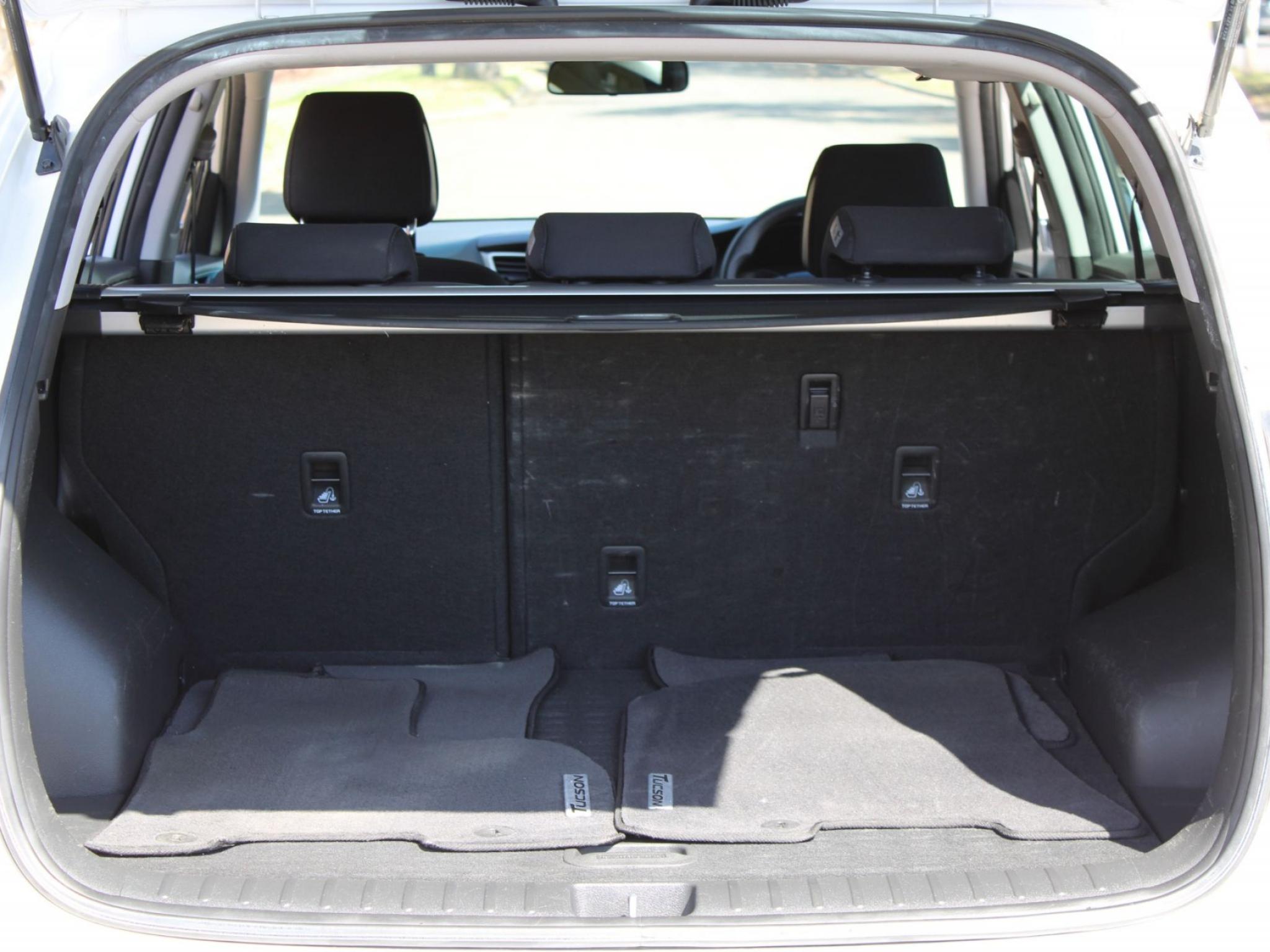 HYUNDAI TUCSON ACTIVE R-SERIES (AWD) TL