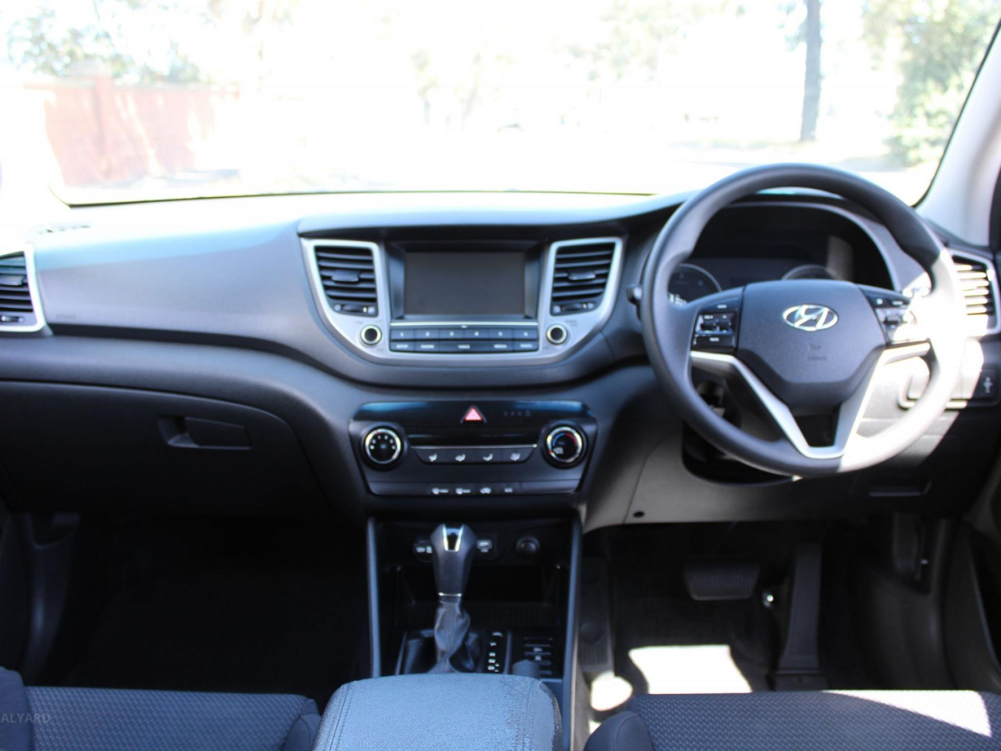HYUNDAI TUCSON ACTIVE R-SERIES (AWD) TL