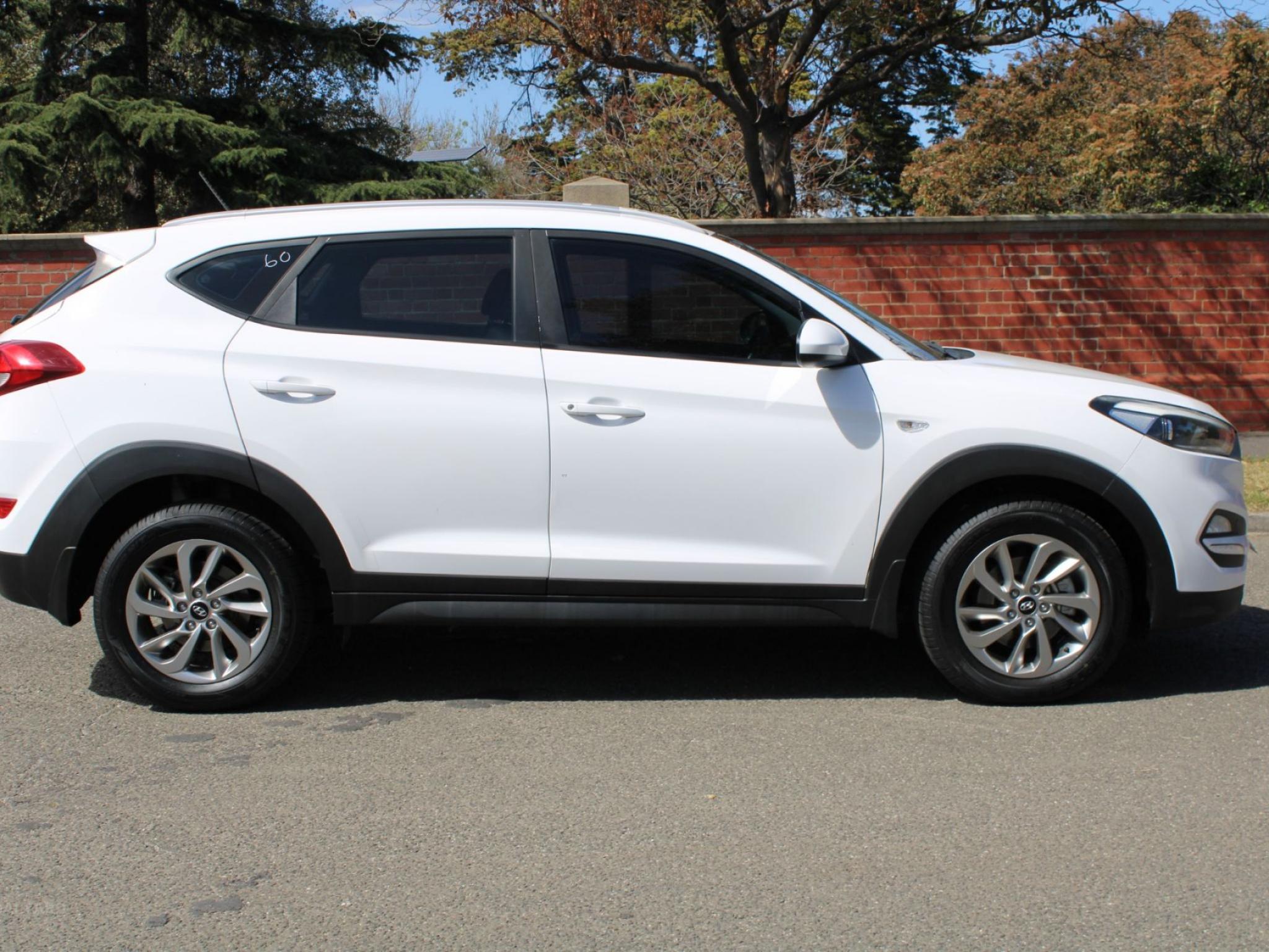 HYUNDAI TUCSON ACTIVE R-SERIES (AWD) TL