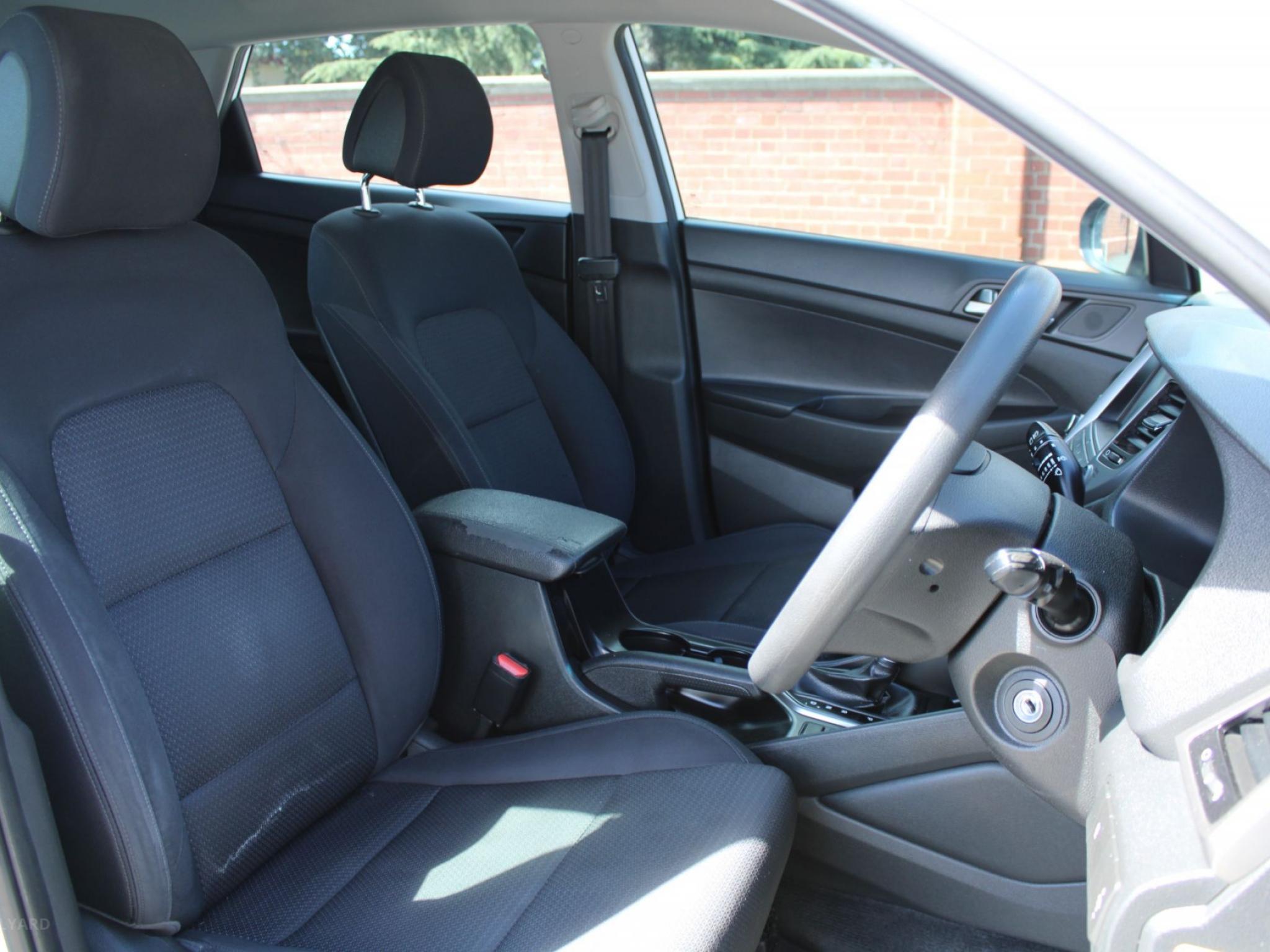 HYUNDAI TUCSON ACTIVE R-SERIES (AWD) TL