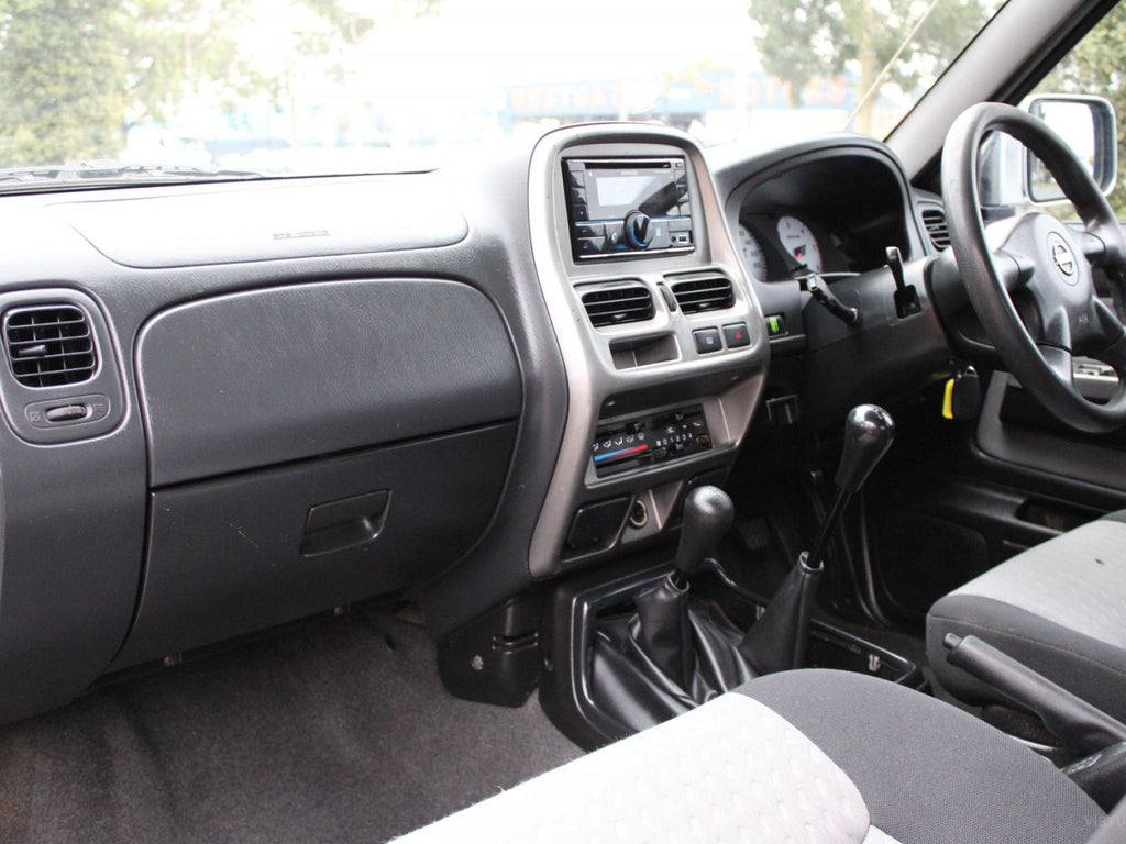 NISSAN NAVARA ST-R (4X4) D22 MY08